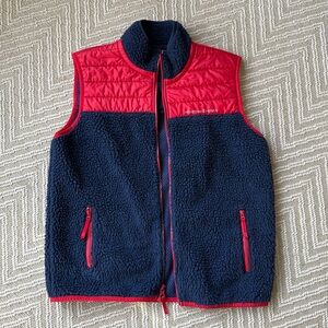 Vineyard vines size 16 Sherpa vest